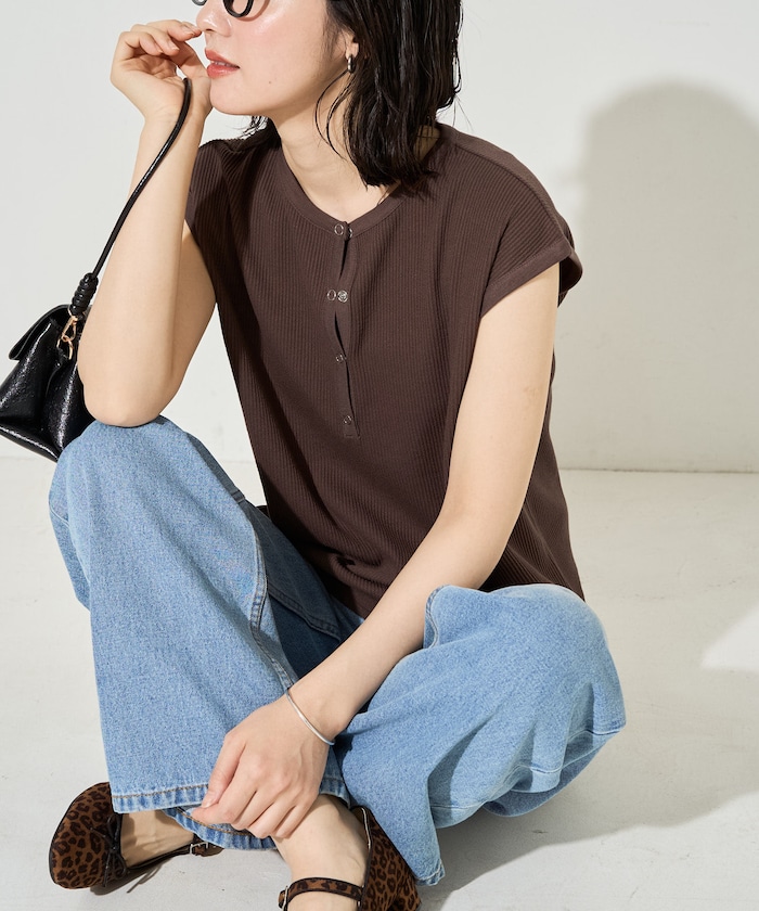 スナップボタン ヘンリー リブ フレンチ スリーブ トップス【限定展開】
