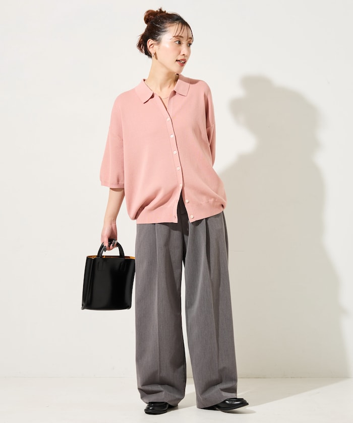 コーラルピンク：サーモンピンク