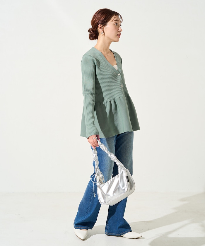 ブルーグリーン：ミントグリーン