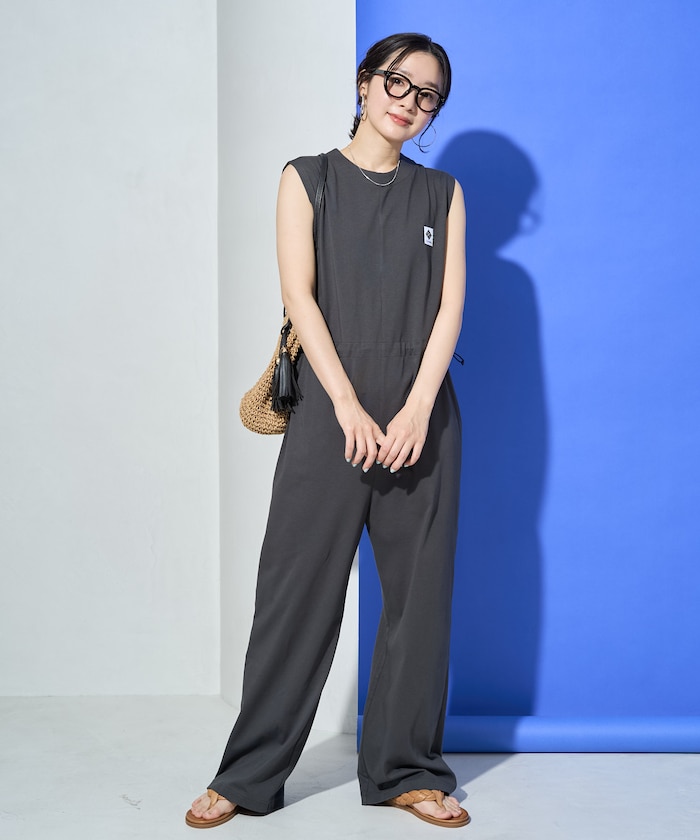 チャコールグレー：COAL（048）