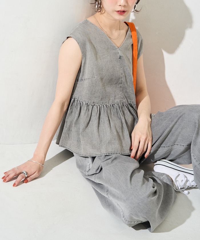 レーヨンデニムノースリーブセットアップ(ブラウス・イージーパンツ)【限定展開】