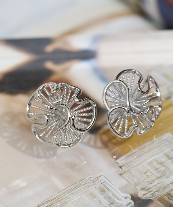 ニュアンス フラワー ピアス【限定展開】