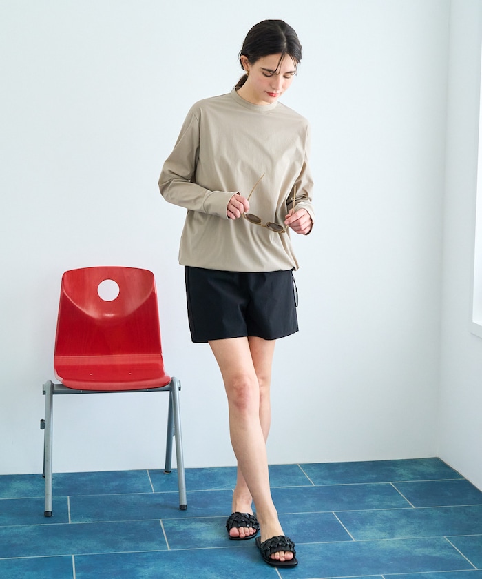 ベージュ：ベージュ×ブラック