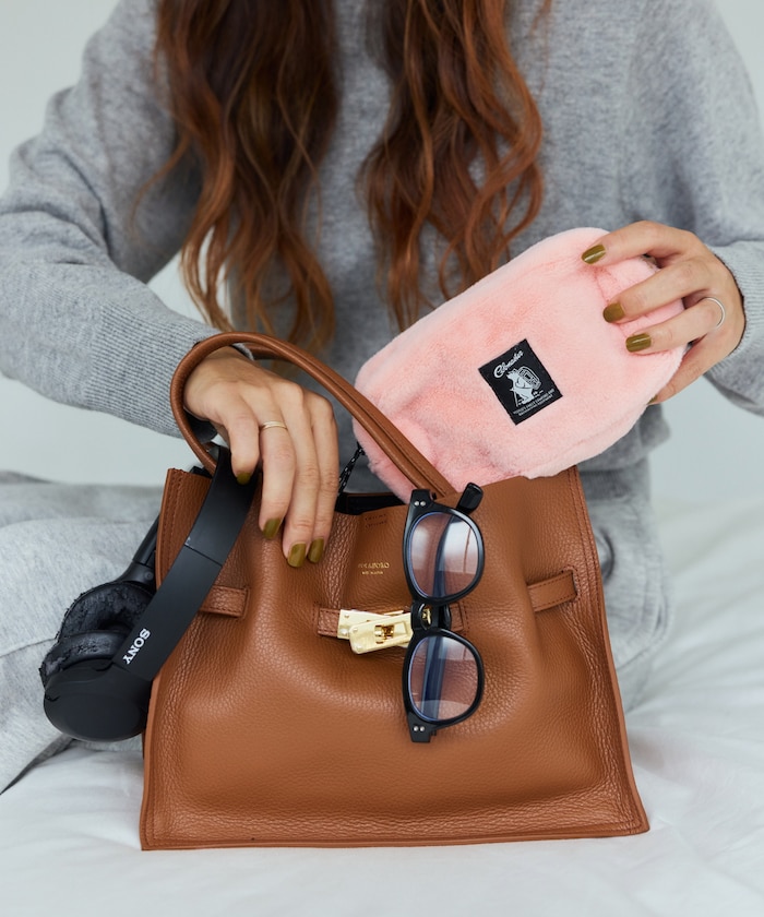 別注Fluffy square pouch M