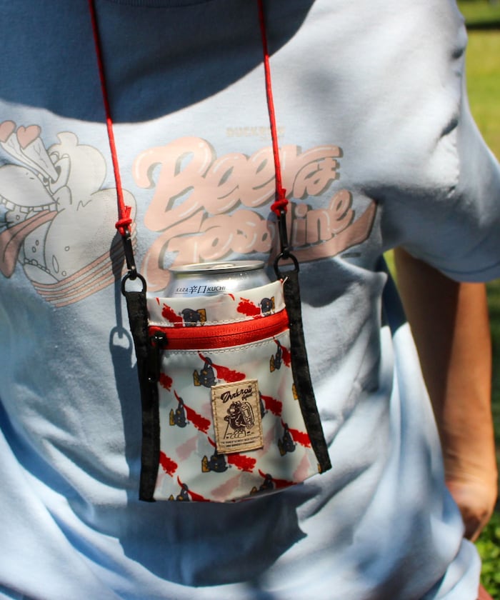 ホワイト：WHITE