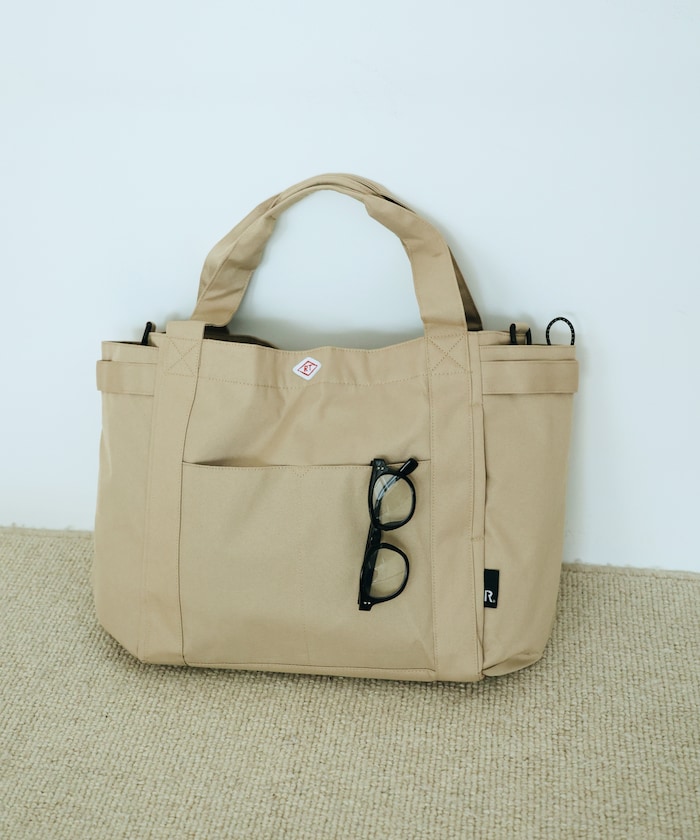 ベージュ：Beige