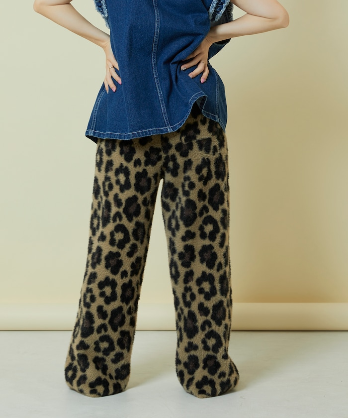 モデル:H151 着用サイズ:ONE SIZE