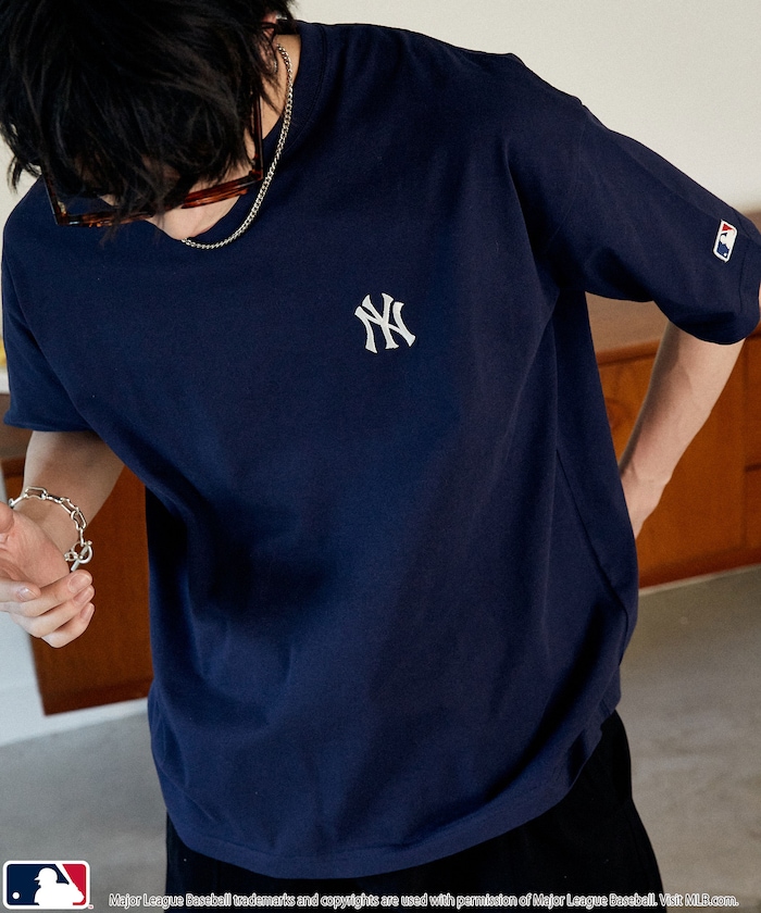 別注MLB バンダナ バックプリント Tシャツ　限定展開