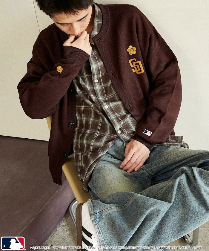 CREWNECK KNIT CARDIGAN