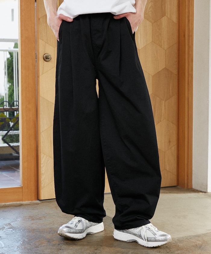 LOVE POP STUDIO　タックカーブパンツ　限定展開