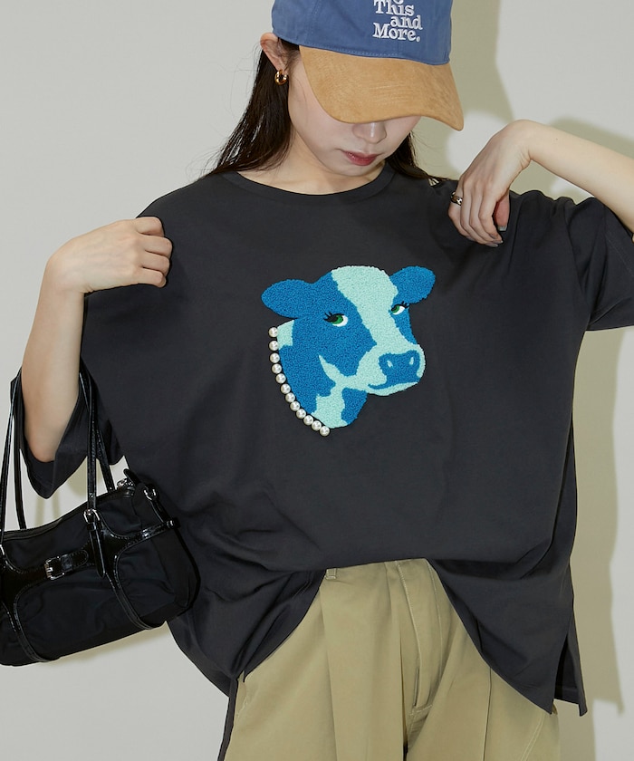 パール付 牛 相良刺繍 ビッグ Tシャツ　限定展開