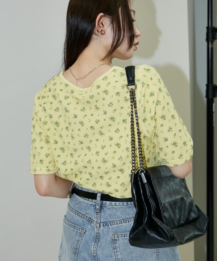 イエロー：YELLOW