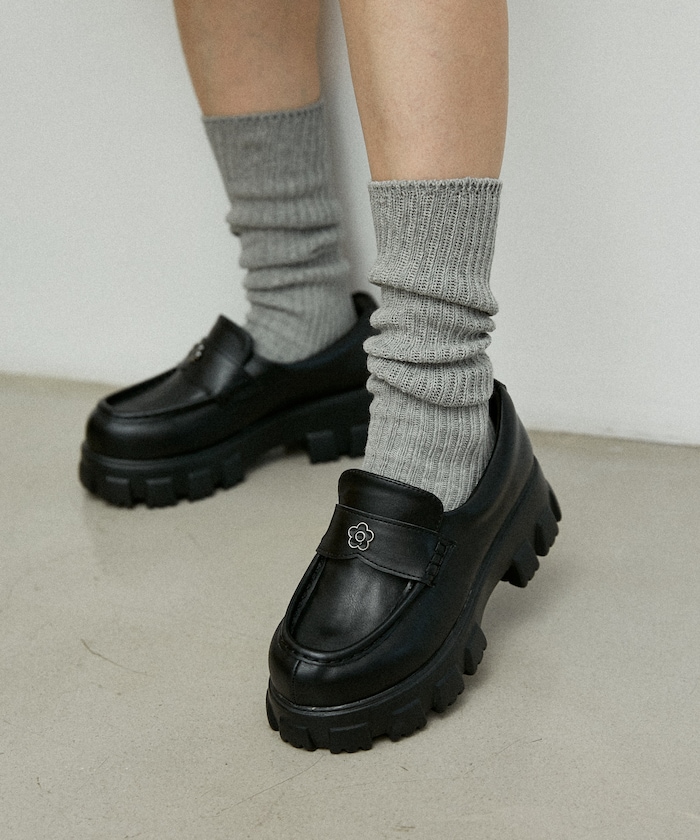 ブラック