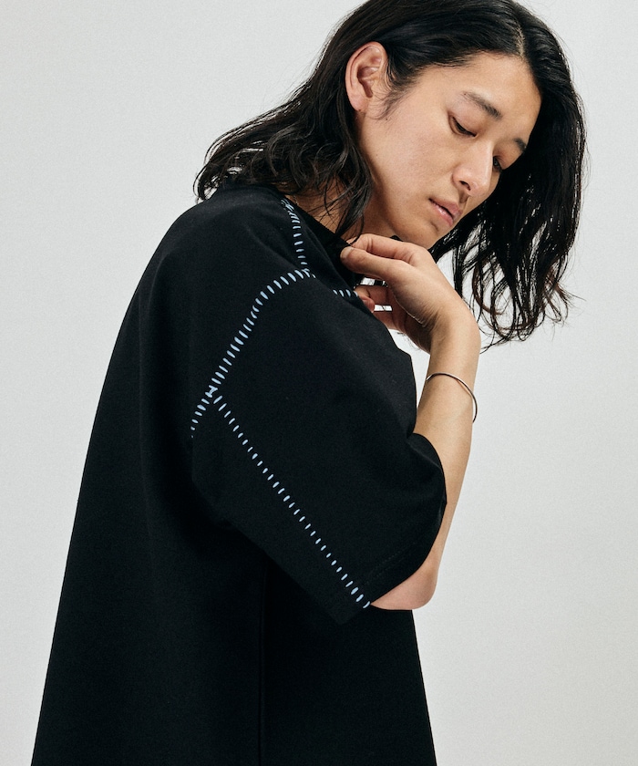 ボックスシルエット 配色ステッチ クルーネック Tシャツ