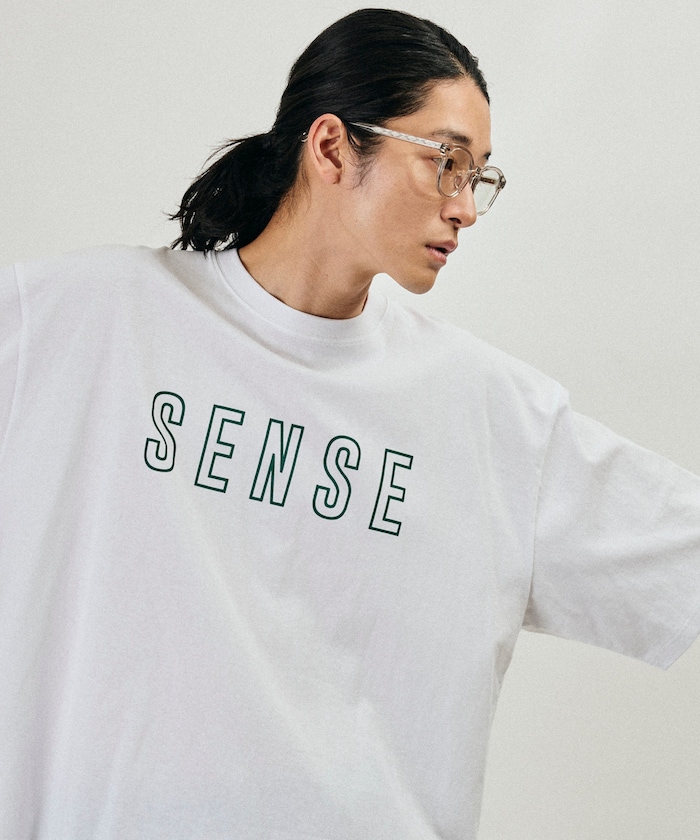 MA SENSE プリント ショートスリーブ ロゴ Tシャツ