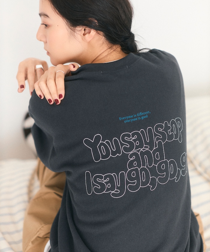 Americana × Firsthand 別注 裏毛 アウトラインロゴプリント スウェット 【限定展開】