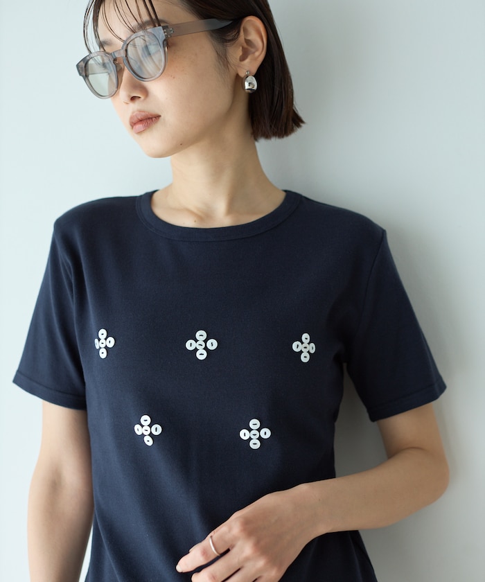 シェルボタン フラワーモチーフ コットンモダール  Ｔシャツ