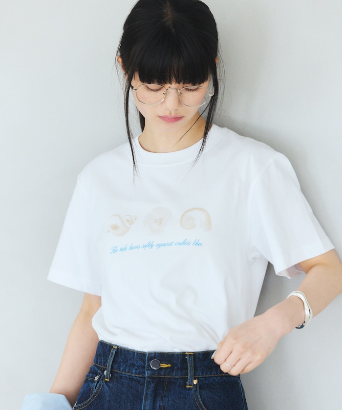 コンフォータブル シェルプリント クルーネック Tシャツ