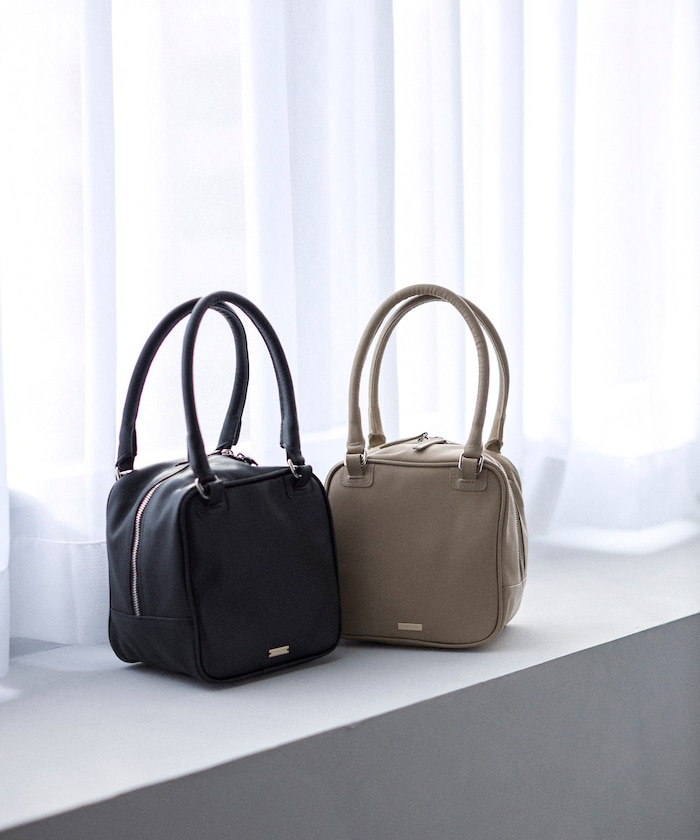 【1月14日12:00発売】レザー キュービック ボストンバッグ / 牛革 / 撥水レザー