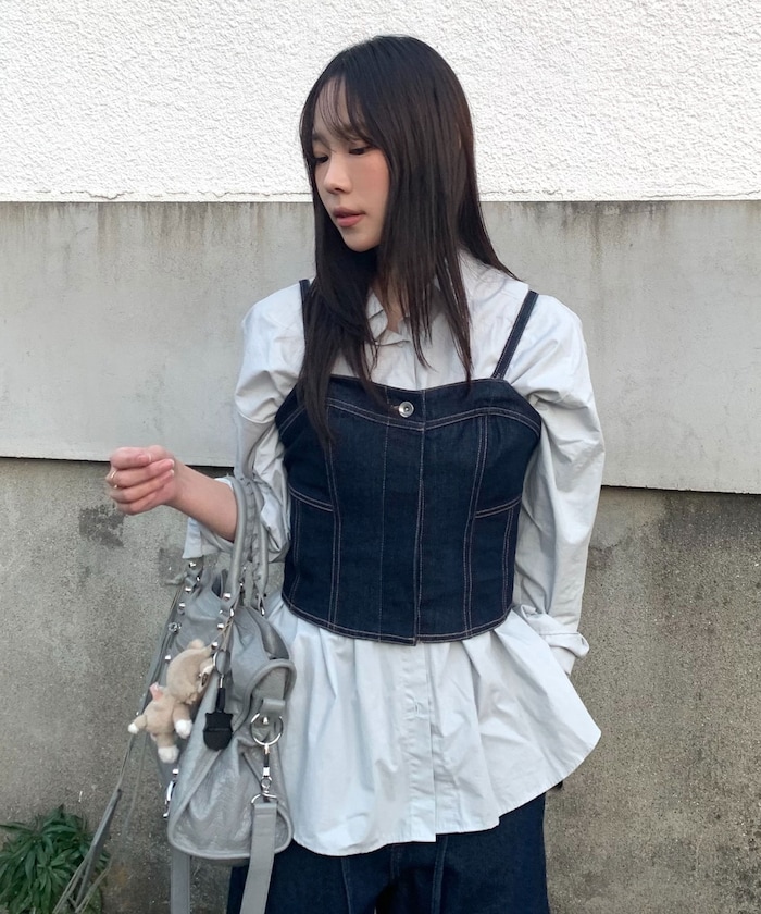 【3月16日 12：00～販売開始 】パネル切り替えデニムビスチェ