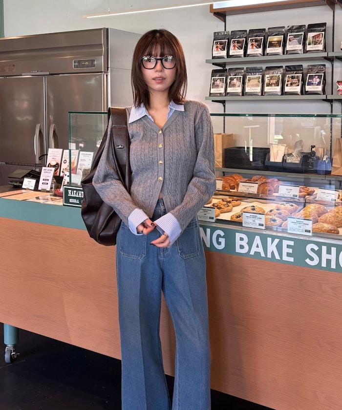 【3月16日 12：00～販売開始 】シャツレイヤードゴールドボタンニット